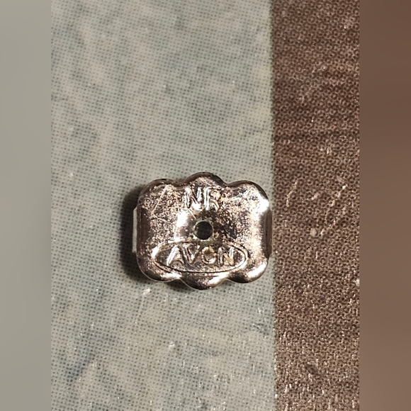 Vintage Avon Silver Tone Jewelry Set - Picture 8 of 8